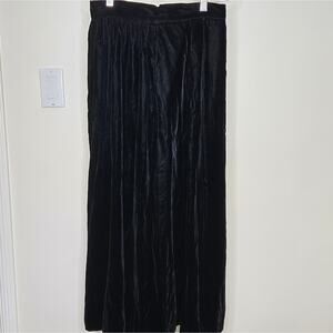 NANCY CRYSTAL Vintage Black Velvet Mid-Length Full Skirt Size 7-8